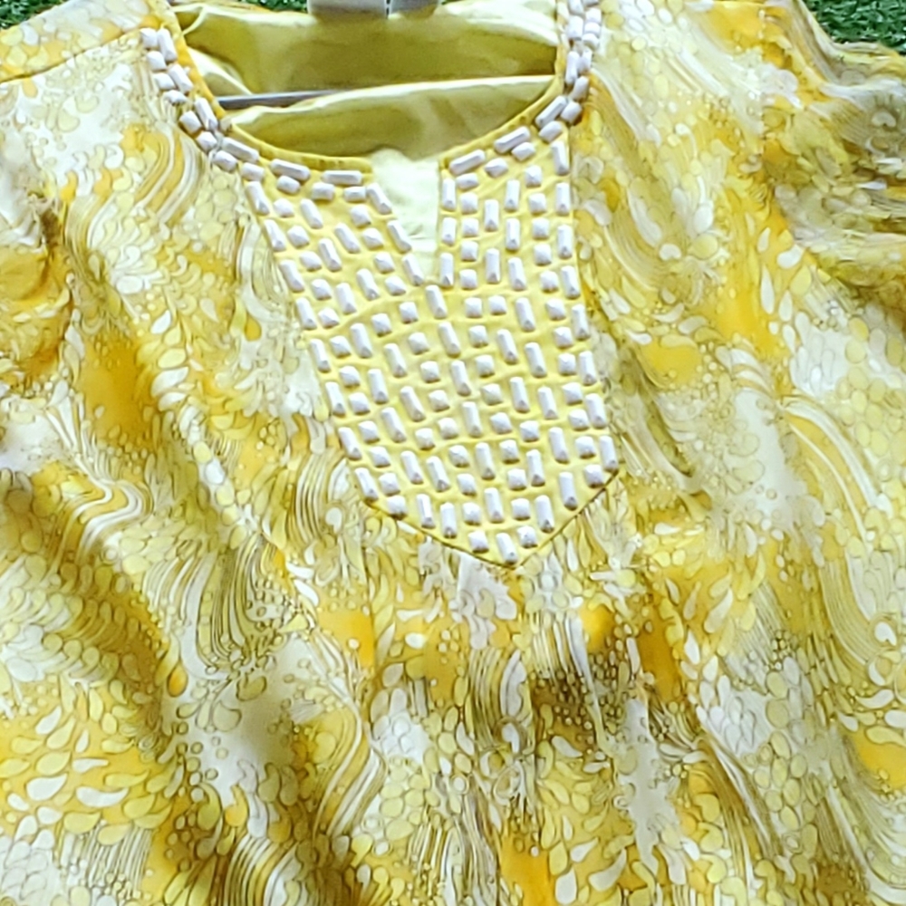 Honeysuckle Yellow Paisley Blouse White Beaded Neckline - Picture 10 of 12
